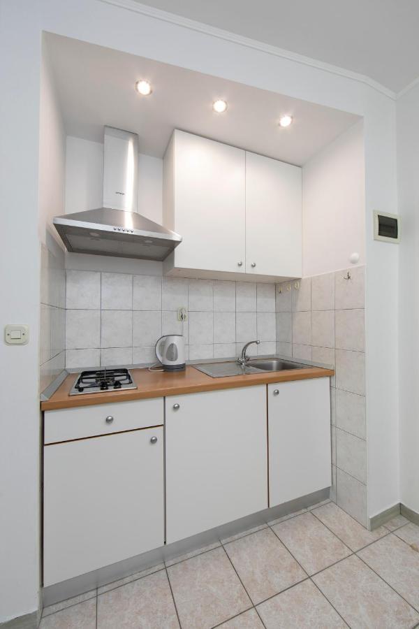 Apartments Maja Tucepi Luaran gambar