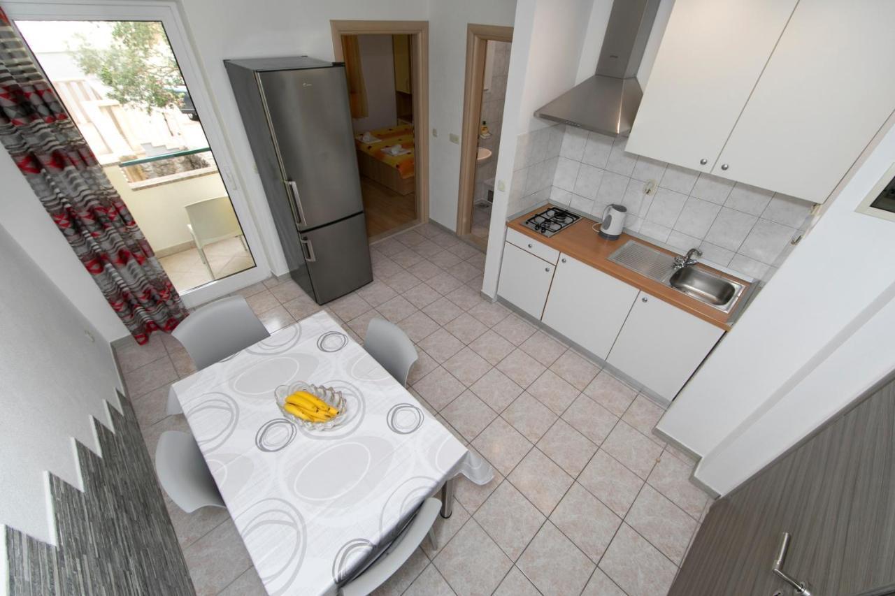 Apartments Maja Tucepi Luaran gambar